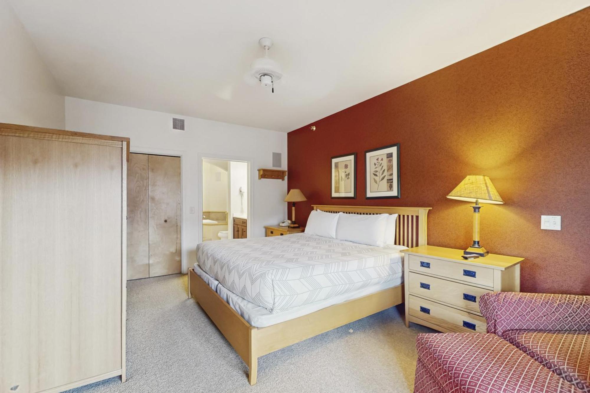 Kestrels Villa Jeffersonville Room photo
